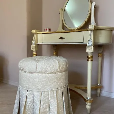 Grand Apartment