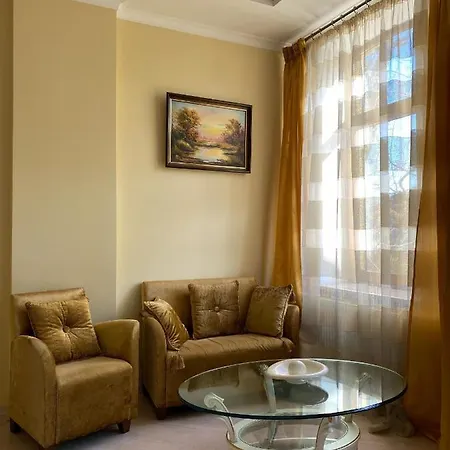 Grand Apartment *